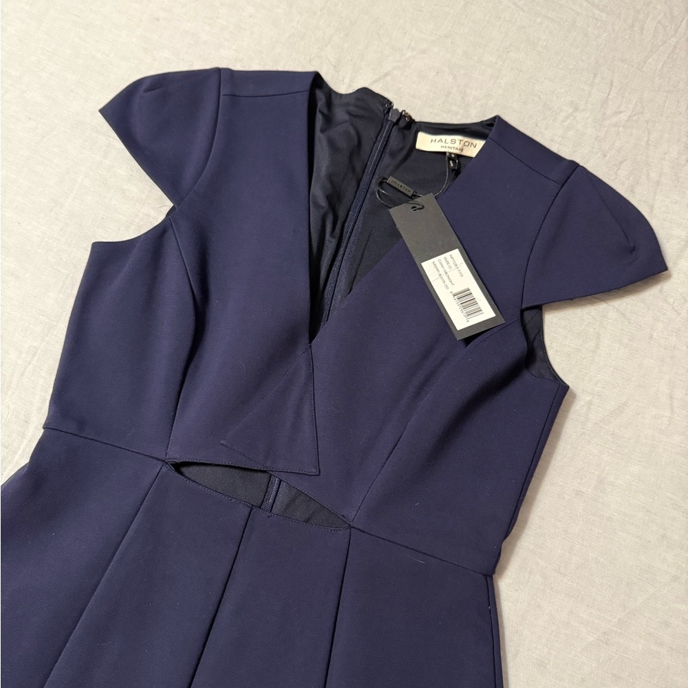 Halston Heritage V-neck, mini dress with cut out - Picture 6 of 6